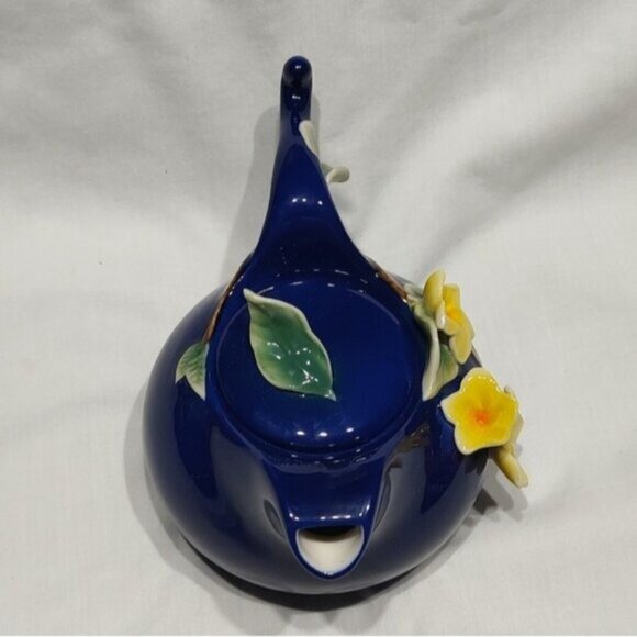 Sorelle Fine Porcelain Cobalt Blue Yellow Jasmine Flower Mini Teapot - Picture 3 of 10